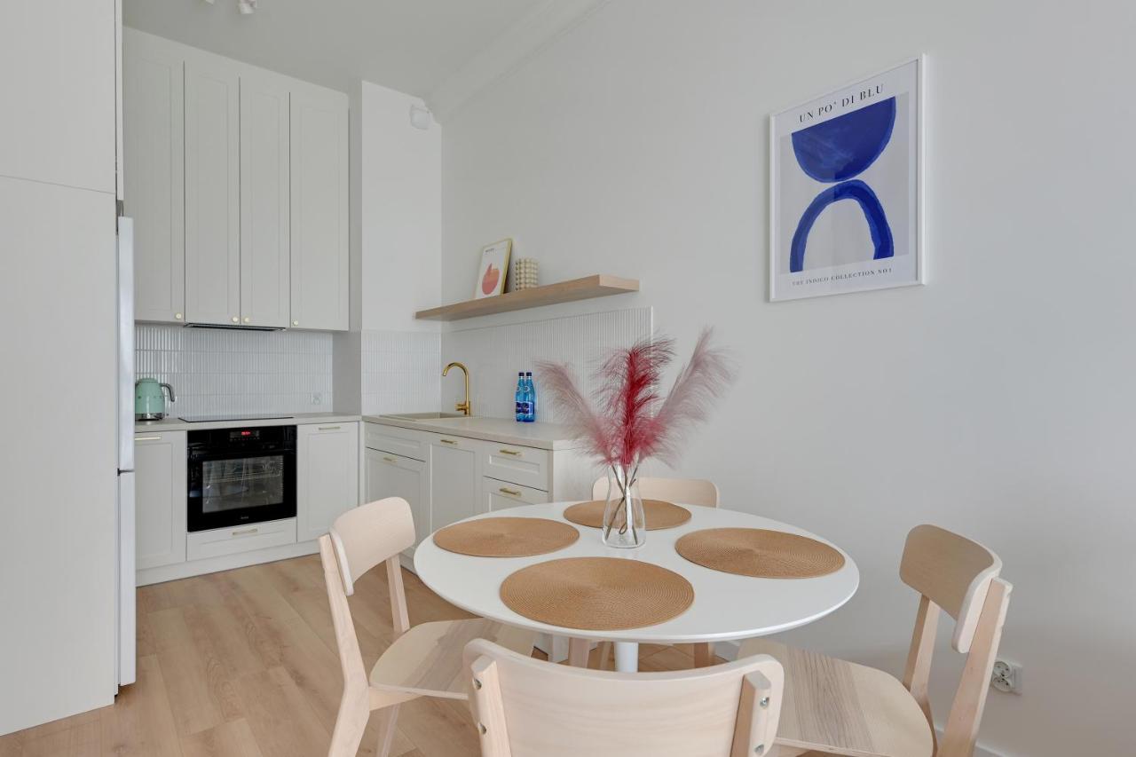 Zajezdnia Wrzeszcz Seaside & Parking By Downtown Apartments 格但斯克 外观 照片