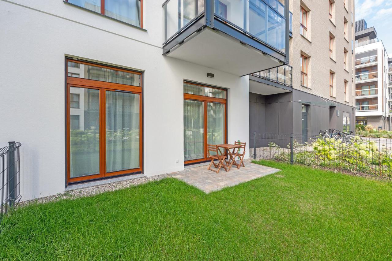 Zajezdnia Wrzeszcz Seaside & Parking By Downtown Apartments 格但斯克 外观 照片