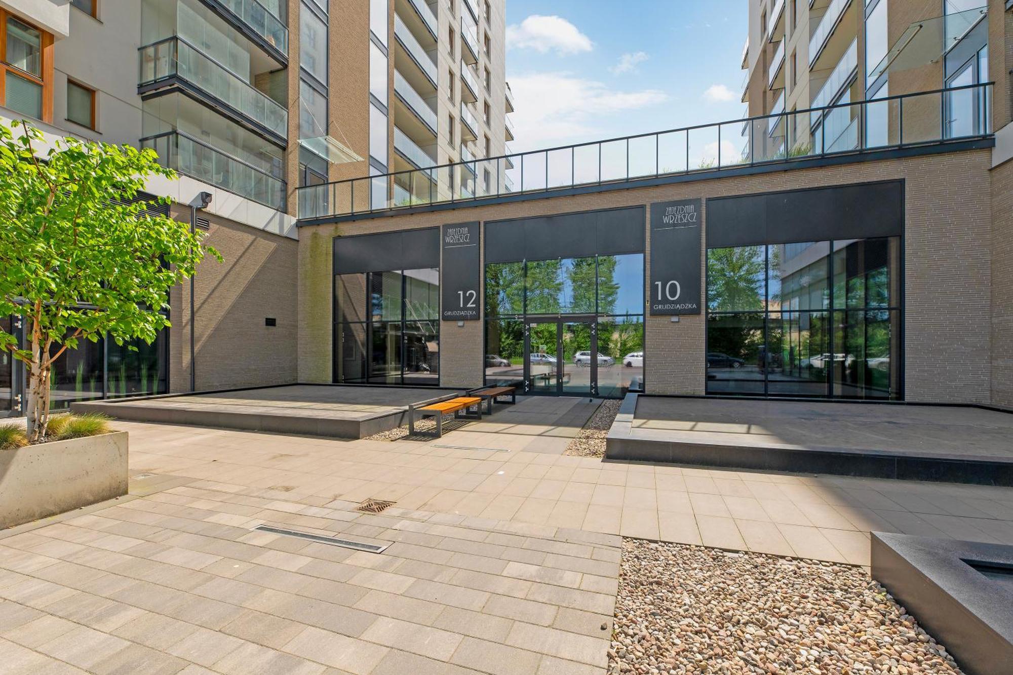 Zajezdnia Wrzeszcz Seaside & Parking By Downtown Apartments 格但斯克 外观 照片